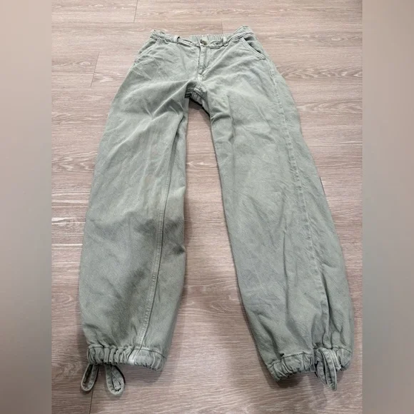 Zara Women’s Green Jogger Style Pants - Picture 3 of 5